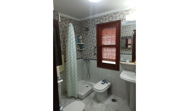 Brukt - Villa -
Orihuela Costa - Campoamor