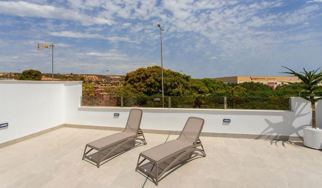 Obra nueva - Villa -
Sucina