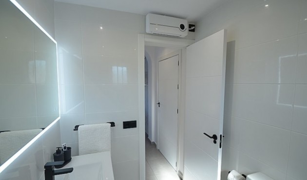 Brukt - Apartment -
Villamartin - Costa Blanca