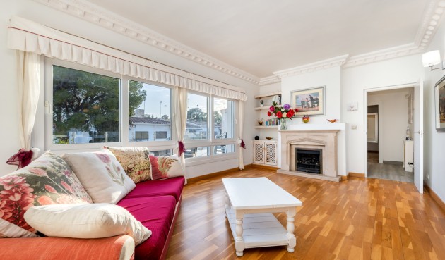 Brukt - Villa -
Dehesa de Campoamor - Costa Blanca