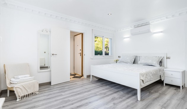 Brukt - Villa -
Dehesa de Campoamor - Costa Blanca