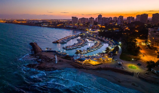 Brukt - Villa -
Dehesa de Campoamor - Costa Blanca