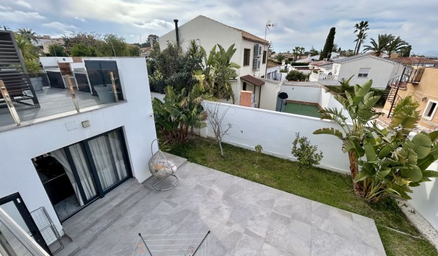 Brukt - Villa -
Los Balcones - Costa Blanca