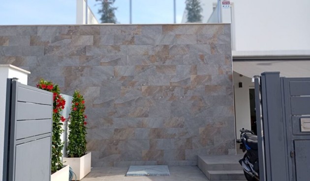 Brukt - Villa -
Daya Vieja - Costa Blanca