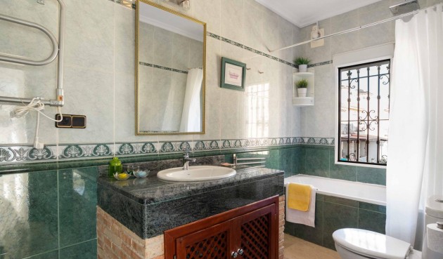 Brukt - Town House -
Orihuela Costa - Los Almendros-la Florida