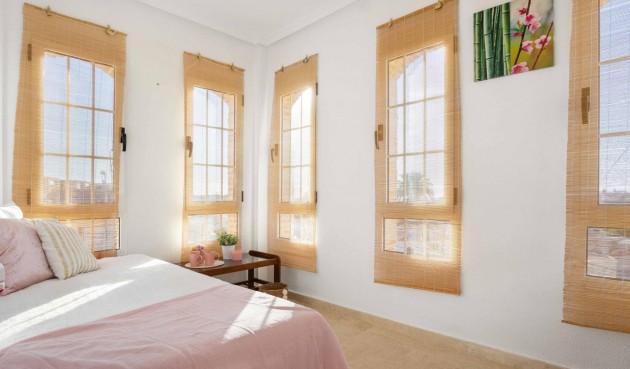 Brukt - Town House -
Orihuela Costa - Los Almendros-la Florida