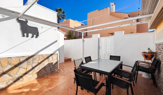 Brukt - Villa -
Ciudad Quesada - Costa Blanca