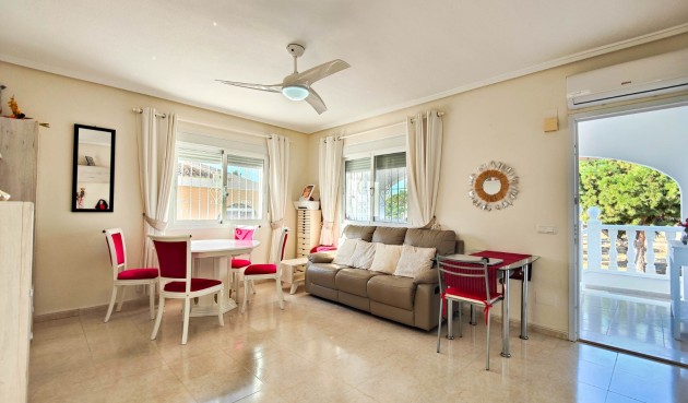 Brukt - Villa -
Ciudad Quesada - Costa Blanca