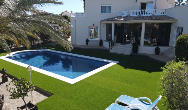 Brukt - Villa -
Campos del Río