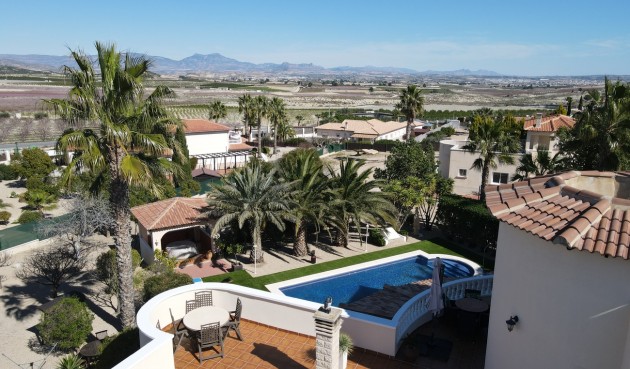 Brukt - Villa -
Campos del Río