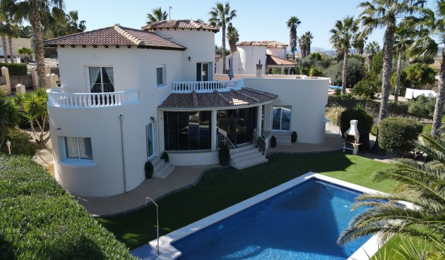 Brukt - Villa -
Campos del Río