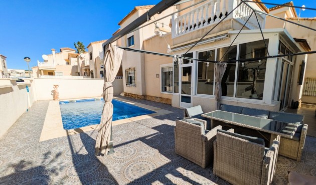 Reventa - Villa -
San Miguel de Salinas