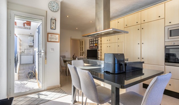 Brukt - Villa -
Bigastro - Inland