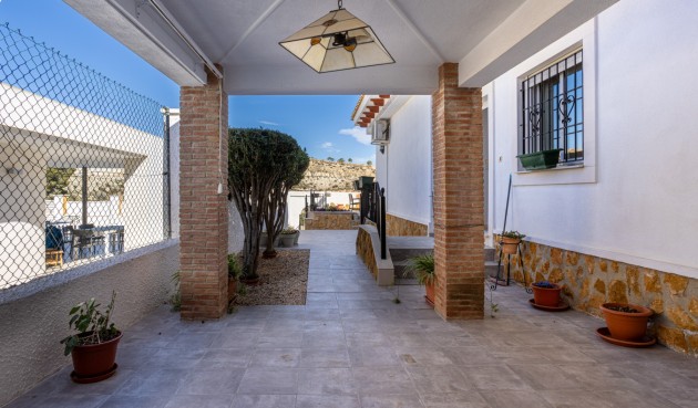 Brukt - Villa -
Bigastro - Inland