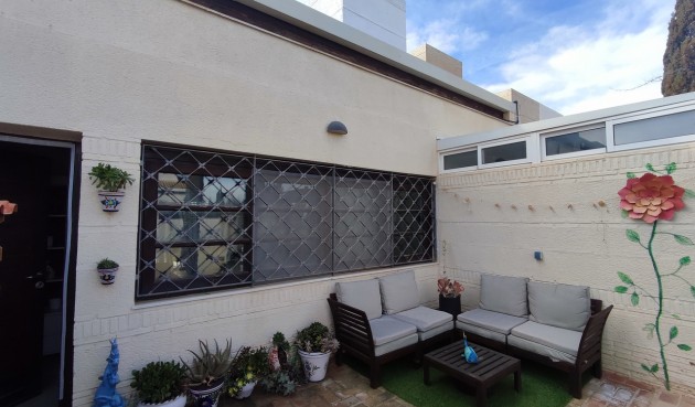 Brukt - Villa -
Peraleja Golf - Inland