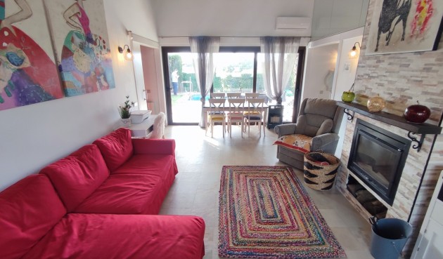 Brukt - Villa -
Peraleja Golf - Inland