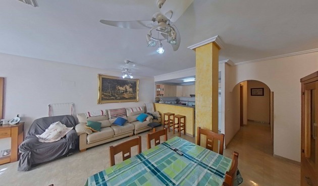 Brukt - Apartment -
Torrevieja - Estacion De Autobuses