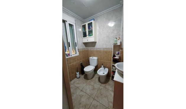 Brukt - Apartment -
Torrevieja - Estacion De Autobuses