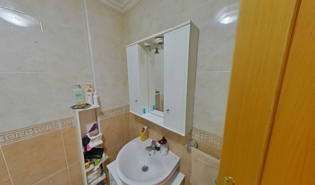 Brukt - Apartment -
Torrevieja - Estacion De Autobuses