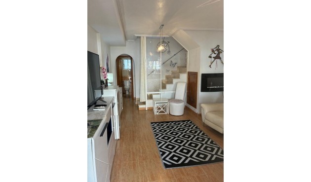 Brukt - Bungalow -
Orihuela Costa - Los Almendros-la Florida