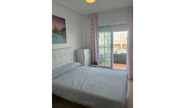 Brukt - Bungalow -
Orihuela Costa - Los Almendros-la Florida