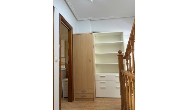 Brukt - Bungalow -
Orihuela Costa - Los Almendros-la Florida