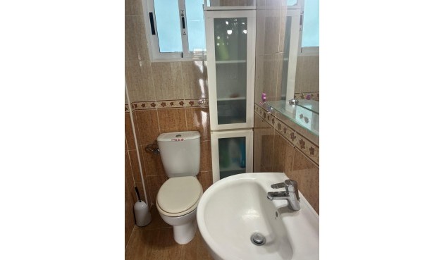 Brukt - Bungalow -
Orihuela Costa - Los Almendros-la Florida