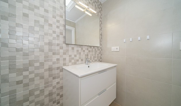 Brukt - Villa -
Avileses - Inland