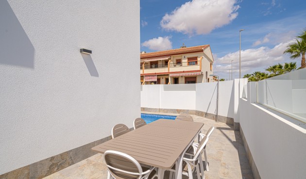 Brukt - Villa -
Avileses - Inland