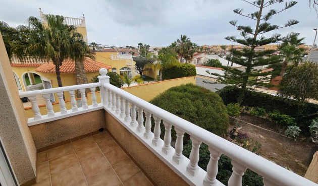 Brukt - Villa -
Torrevieja - El Chaparral