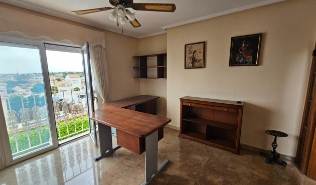 Brukt - Villa -
Torrevieja - El Chaparral