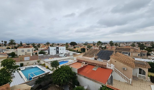 Brukt - Villa -
Torrevieja - El Chaparral