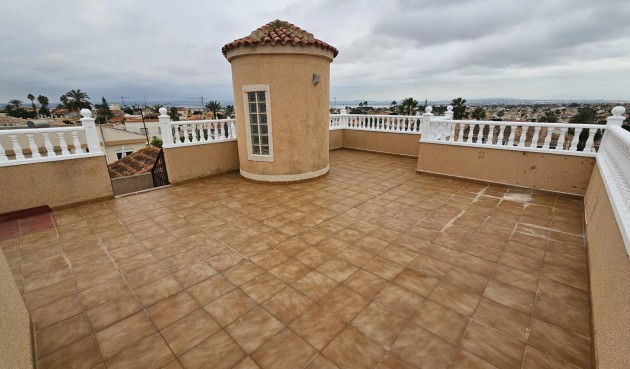 Brukt - Villa -
Torrevieja - El Chaparral