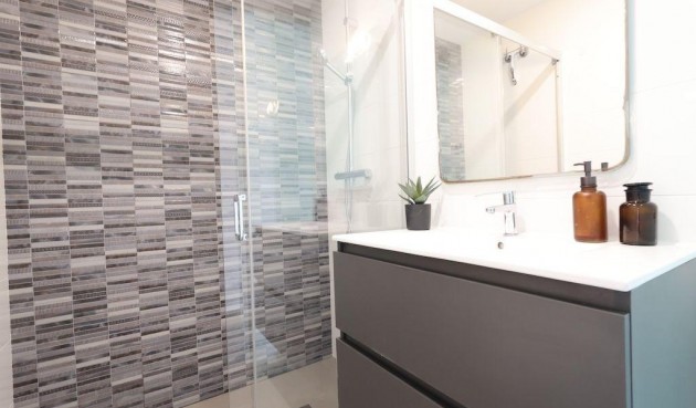 Brukt - Bungalow -
Pilar de la Horadada - Costa Blanca