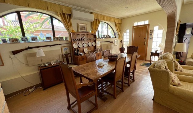 Brukt - Villa -
Cabo Roig - Costa Blanca