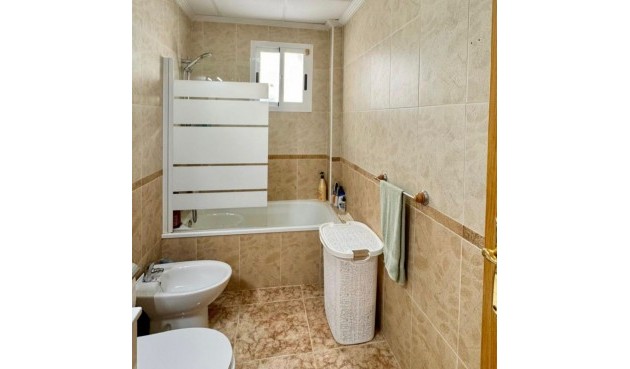 Brukt - Bungalow -
Orihuela Costa - Costa Blanca