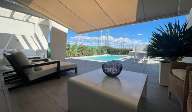 Brukt - Villa -
Algorfa - Club De Golf La Finca