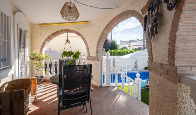 Brukt - Villa -
Santa Pola - Costa Blanca