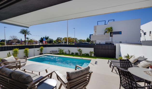 Brukt - Bungalow -
Pilar de la Horadada - Costa Blanca