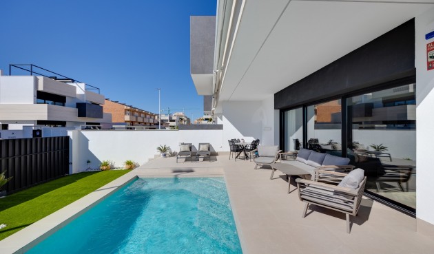 Brukt - Bungalow -
Pilar de la Horadada - Costa Blanca