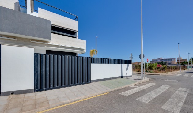 Brukt - Bungalow -
Pilar de la Horadada - Costa Blanca