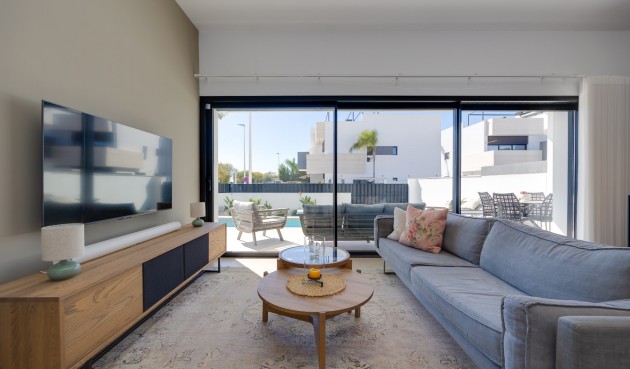 Brukt - Bungalow -
Pilar de la Horadada - Costa Blanca