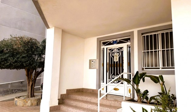 Brukt - Apartment -
Orihuela Costa - Costa Blanca