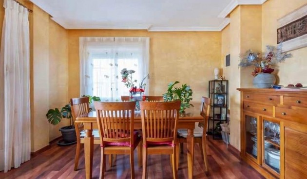 Brukt - Villa -
Torrevieja - aguas nuevas