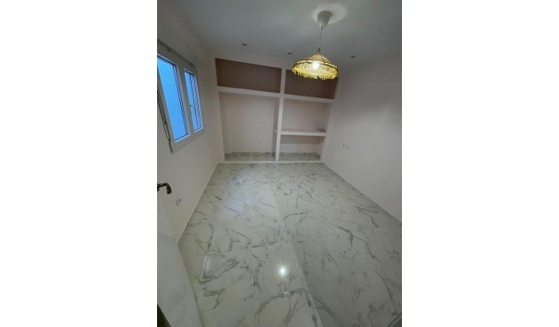 Reventa - Apartment -
Torrevieja - Costa Blanca