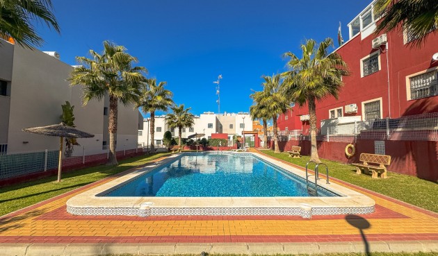Brukt - Bungalow -
Los Altos - Costa Blanca