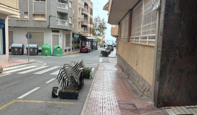 Brukt - Apartment -
Torrevieja - Playa de los Locos