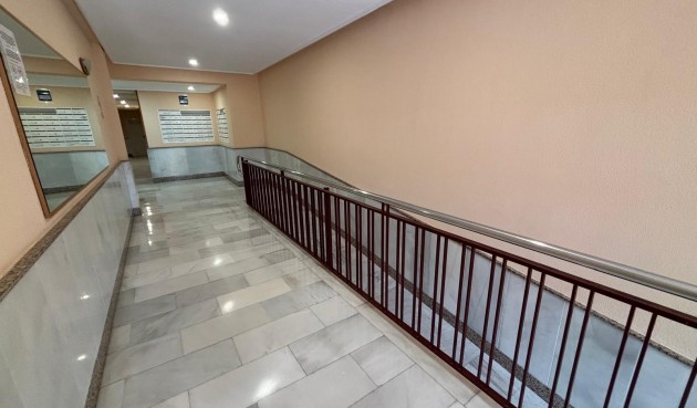 Brukt - Apartment -
Torrevieja - Playa del Cura