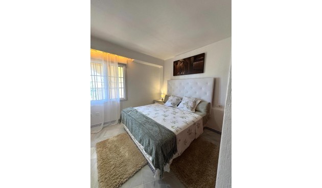 Brukt - Toppleilighet -
Torrevieja - Los Frutales