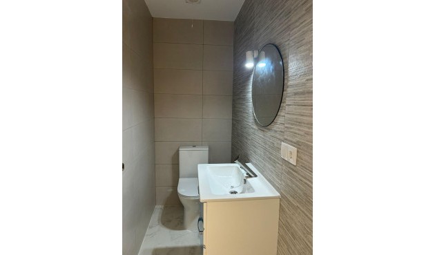 Återförsäljning - Apartment -
Torrevieja